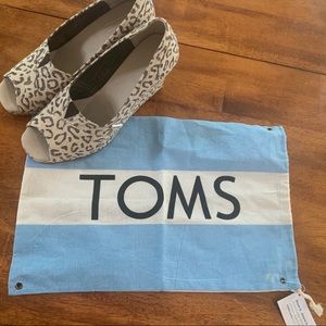 Toms Women’s Wedges
